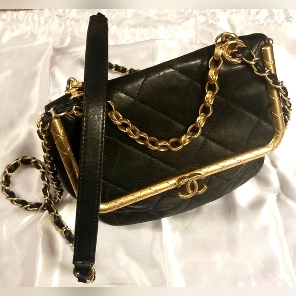 CHANEL Crossbody My Crush Vanity Lambskin Quilted Black Gold Bijoux Chain Handle